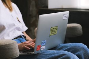 how to hire a freelance web developer for small business